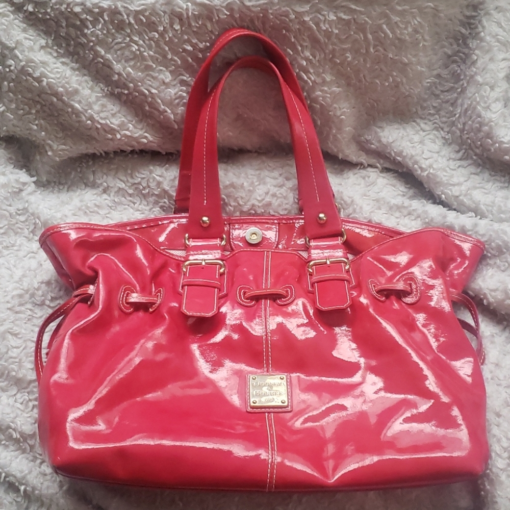 Dooney a d Bourke